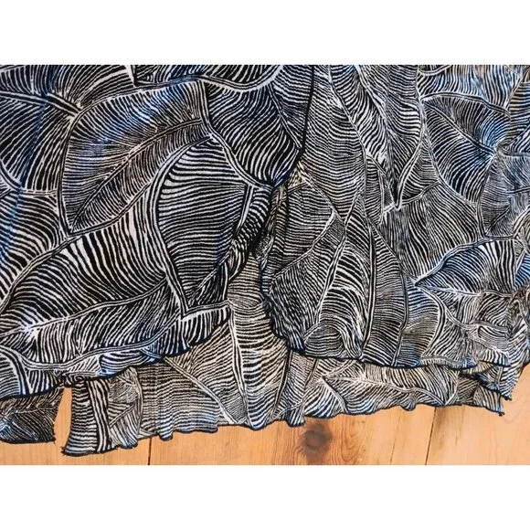 Vtg MiB Womens Plus K 5X Blouse Top Button Front Floral Rayon Black Open Back - Picture 6 of 7